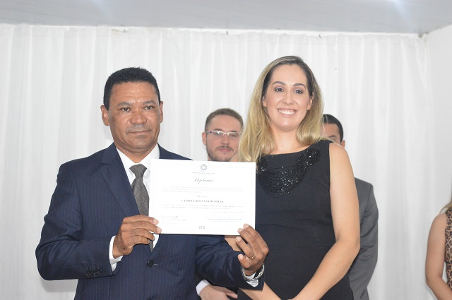 Matéria de lei concede título de cidadão honorário ao suplente Valdeci Sousa(PTB)
